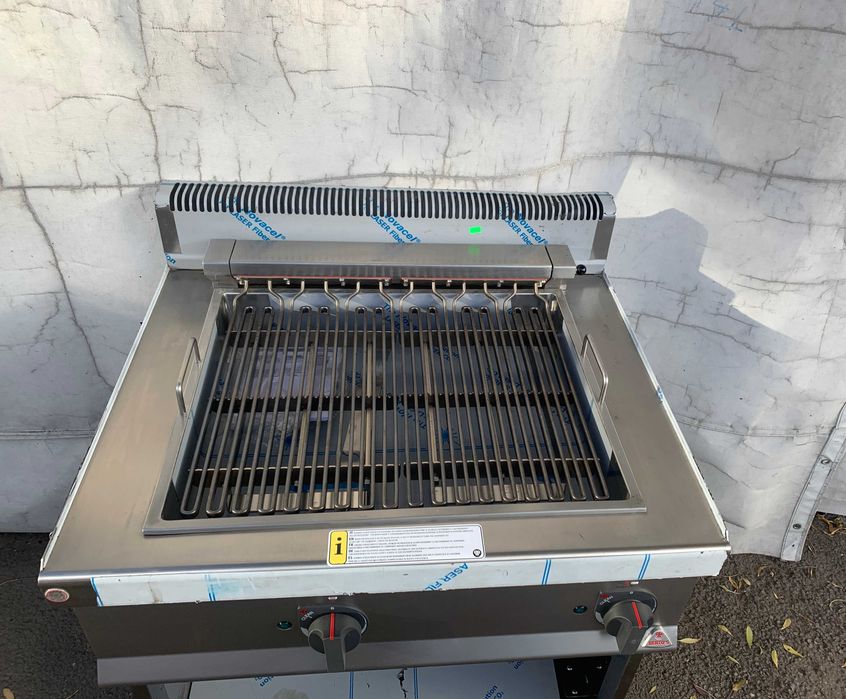 Професионална скара на ток Италия