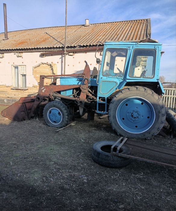 Продам трактор на ходу