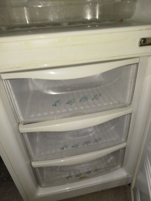 Продам холодильник Самсунг