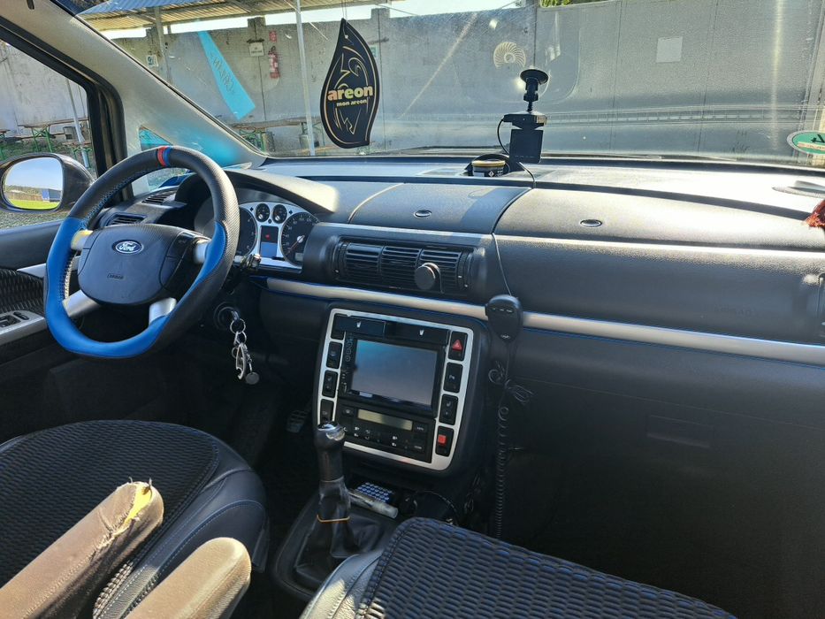 Vând ford galaxy 1.9