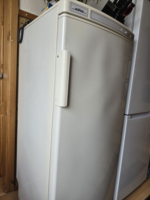 Вертикален фризер Siltal