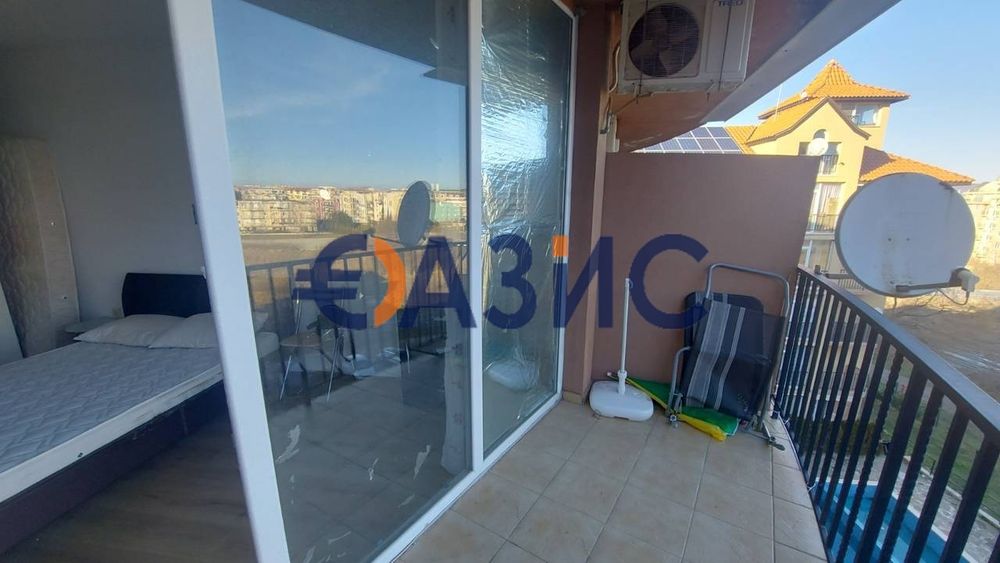 Продава се Едностаен апартамент в к.к. Слънчев бряг - 53 кв.м за 472 €/кв.м - Снимка #10