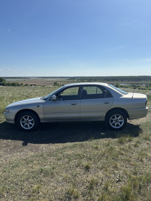 Mitsubishi galant 1995 2 литра