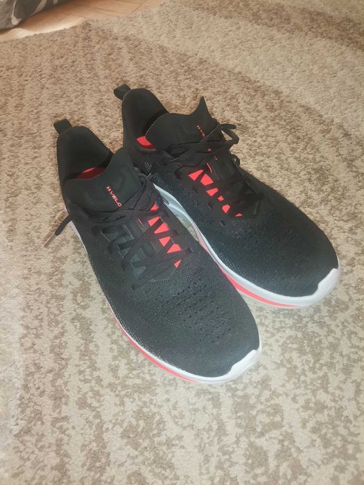 Маратонки ъндър армър