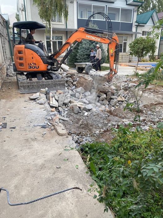 Услуги Мини(МАЛЮТКА) ЭКСКОВАТОРА И ПОГРУЗЧИКА ! Высота - 2м-2.40м!!