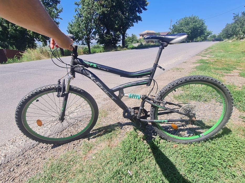 Vând bicicletă 26'