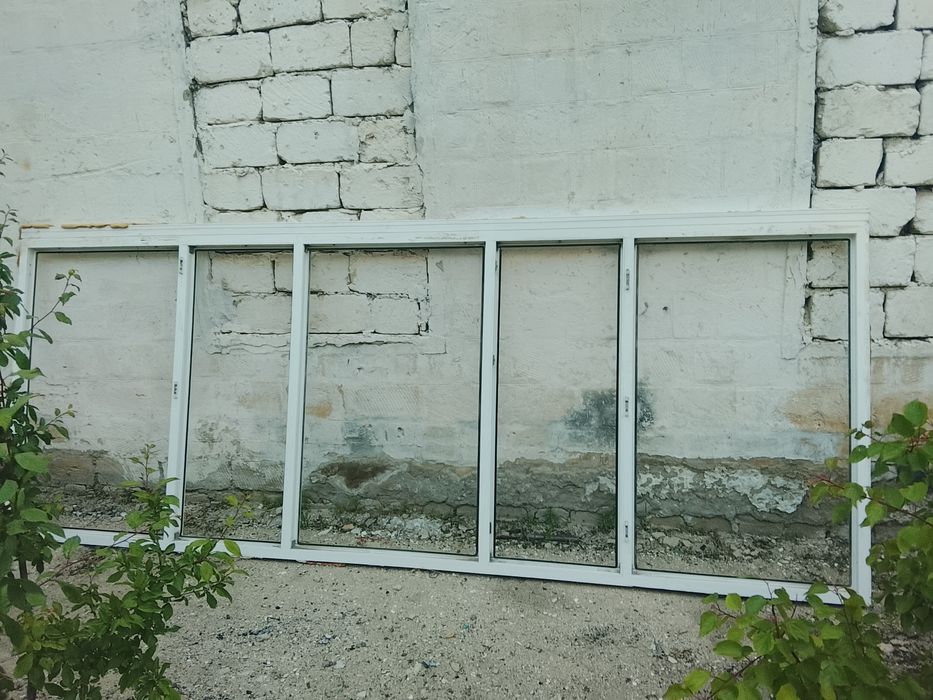Продам пластиковый окна на болкон и на дом с размером 4метра и 2метра