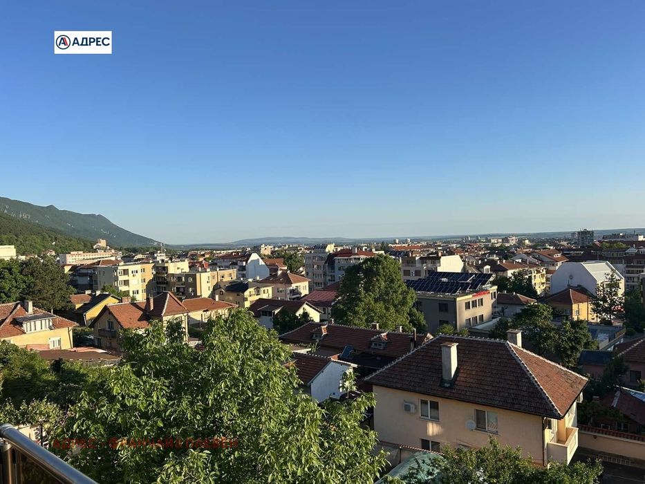 Продава се Многостаен апартамент в Враца, Център - 165 кв.м за 1793 €/кв.м - Снимка #2