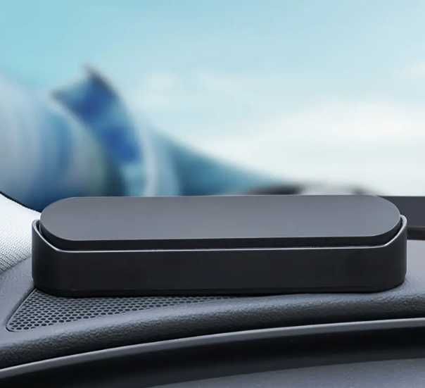 Модерна табелка с телефонен номер за временно паркиране на автомобила