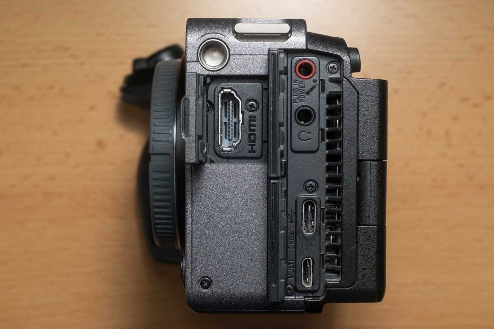 Sony FX3 + Допълнителна батерия