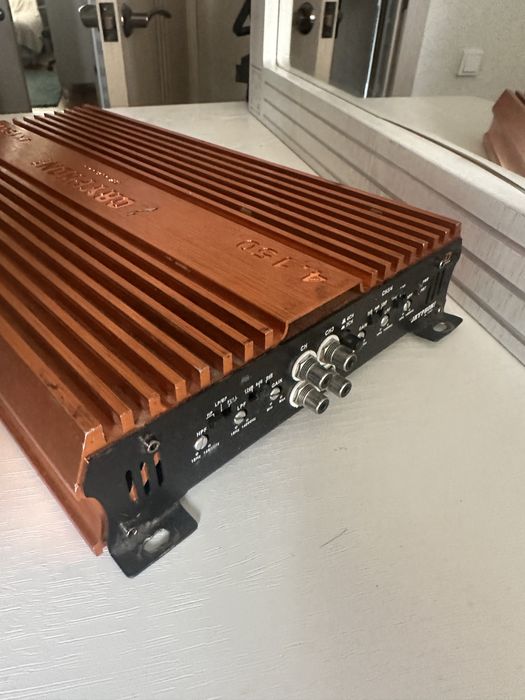 Продам усилок и саббуфер