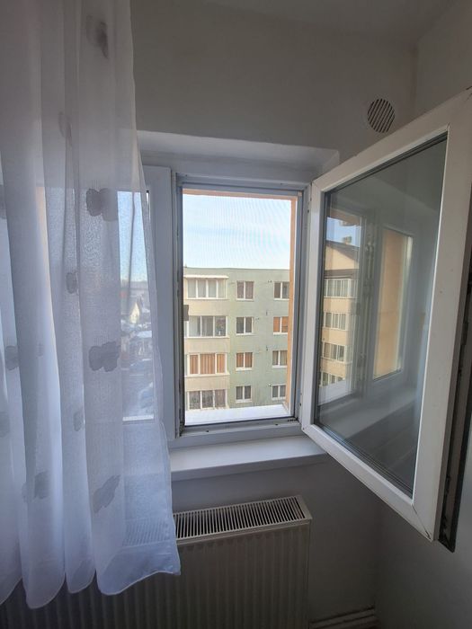 Ofer Garsoniera spre închiriere