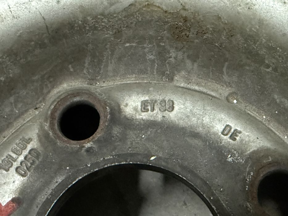 Оригинални Джанти 13 цола 4х100 за -VW/AUDI/SEAT/VAG- 5,5Jx13H2, ET38