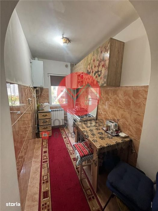 Apartament 2 camere, etaj 1, Vest, mobilat, 47 mp
