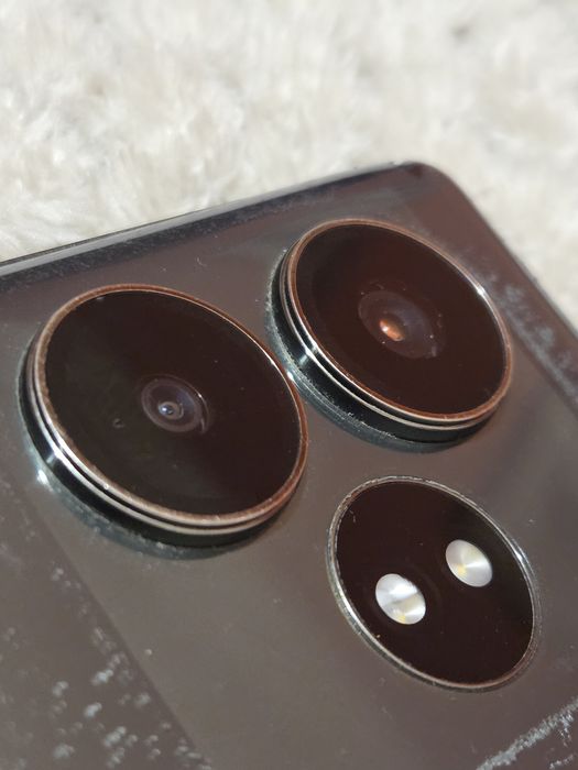 Продавам телефон Realme GT 6T