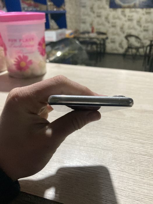 iphone xs                                 .