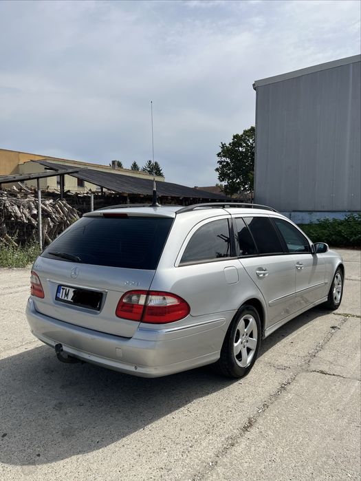 MERCEDES-BENZ E-Class 2004 — imagine 4