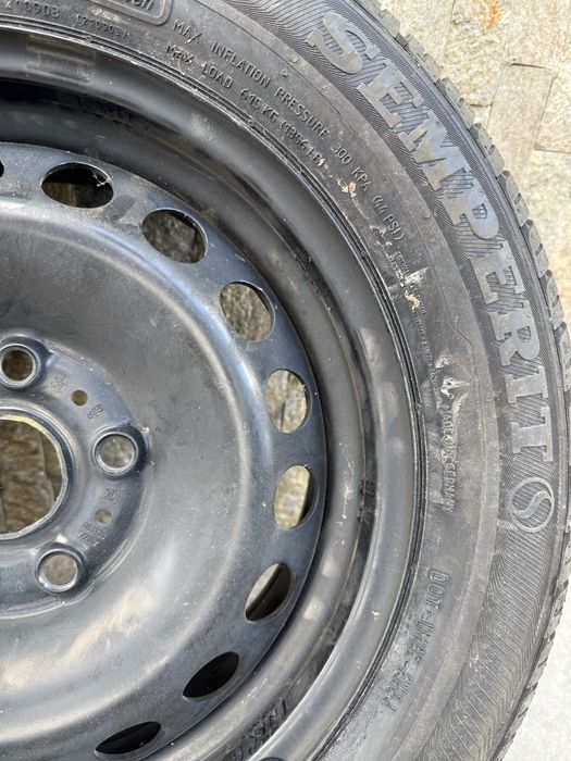 Зимни гуми с джанти Semperit 195/65/R15