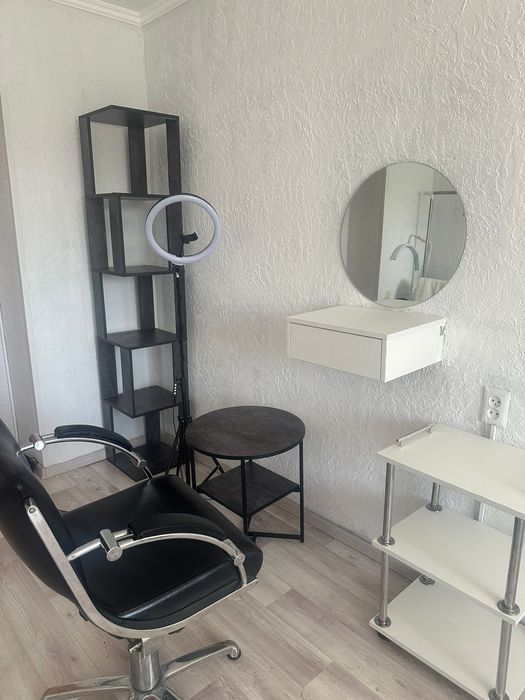 Аренда кресла парикмахера