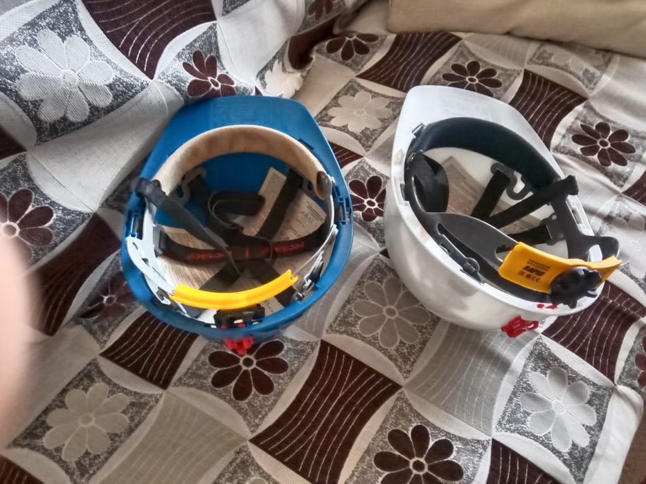 Каска строительная. Новая.