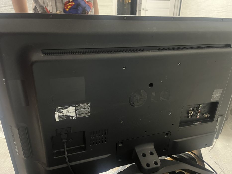 Продам телевизор LG