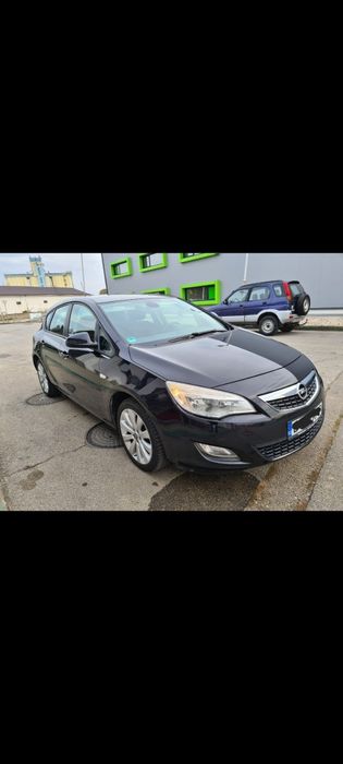 Opel Astra J 2010, 1.6 benzina E5