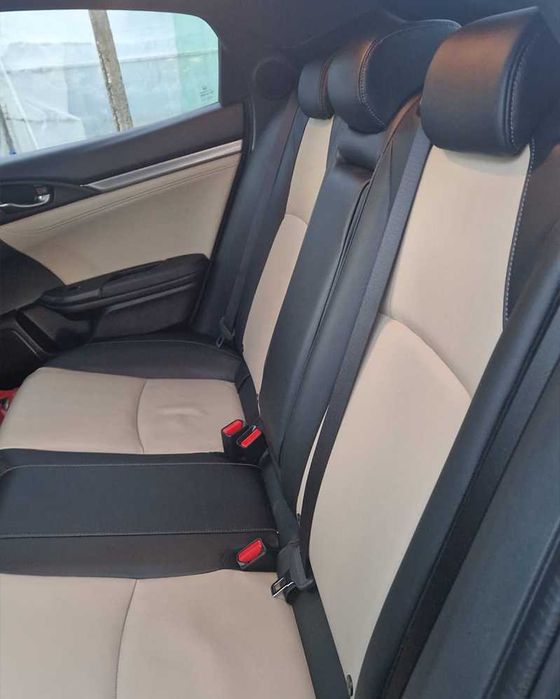 Honda Civic 1.5 VTEC Turbo Prestige 182CP | 2018 | 73.200 km | Automată | Negru