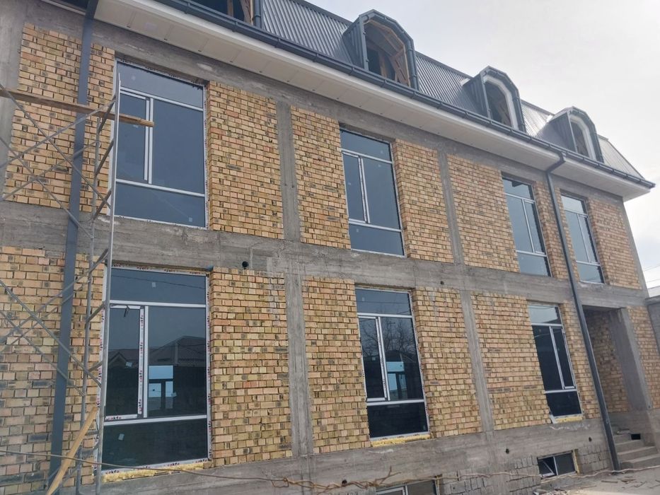 Срочно ховли сотилади без агенства узимизни уй