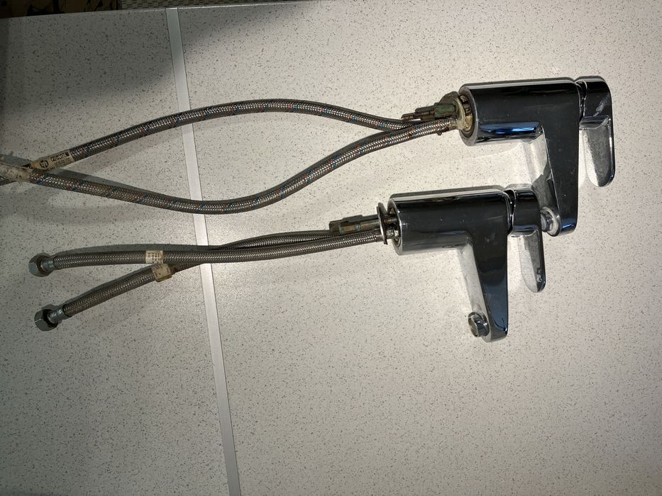 Смесител за баня 2 бр