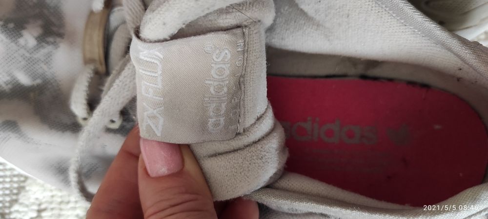 Продам кроссовки