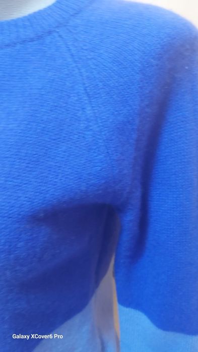 Пуловер Lilly Pulitzer. 100% кашмир S/М
100% е вълн