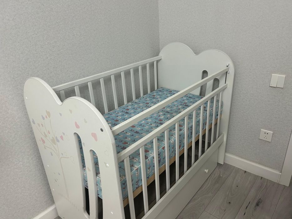 Детский манеж с нижней полкой