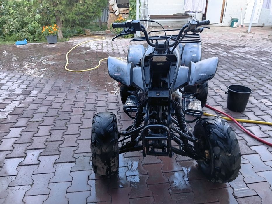 Продаю квадрацикл  СРОЧНА