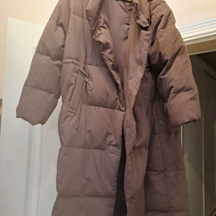 Пальто стеганное женское