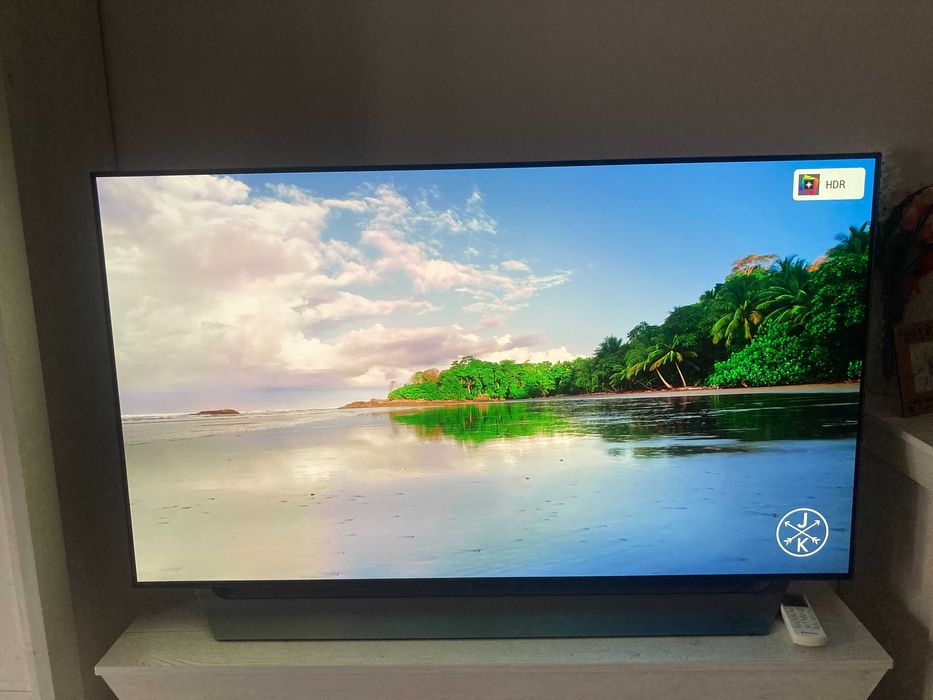 Продавам LG OLED55C8LLA