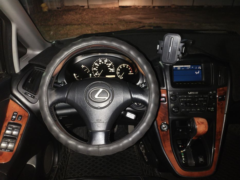 Продам Лексус РХ300