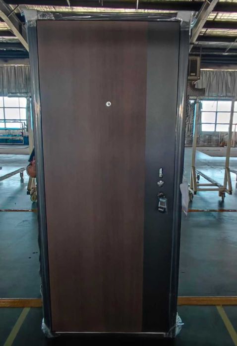 Входна стоманена врата