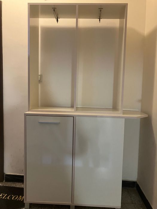 Секция с шкафче - като нова