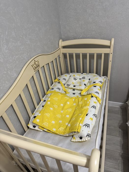 Продам детскую кроватку