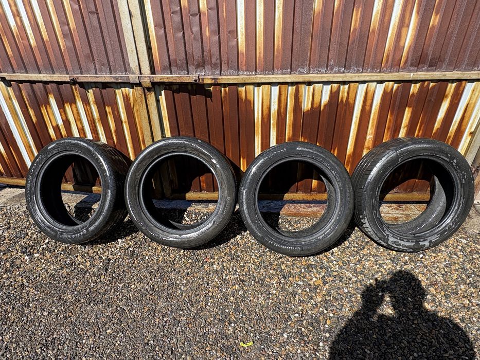 Продам резину летнюю 235/55/19