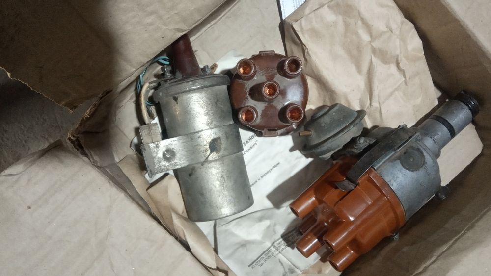 Продам тромблер,бобину,комплект кабелей для Москвича 412.