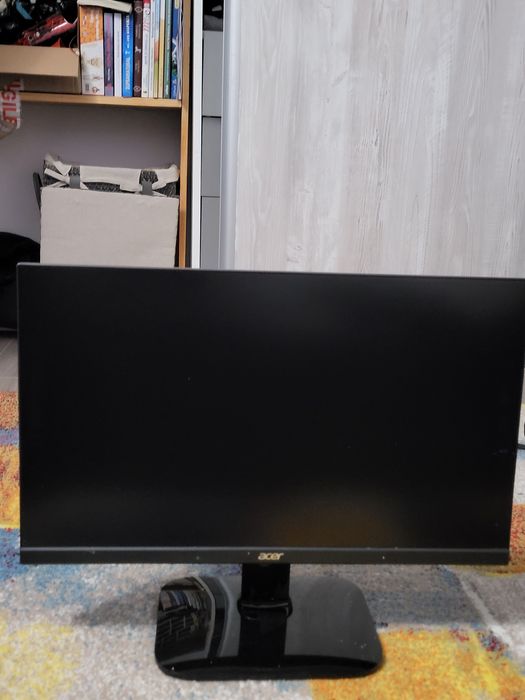 Monitor Acer foarte bun
