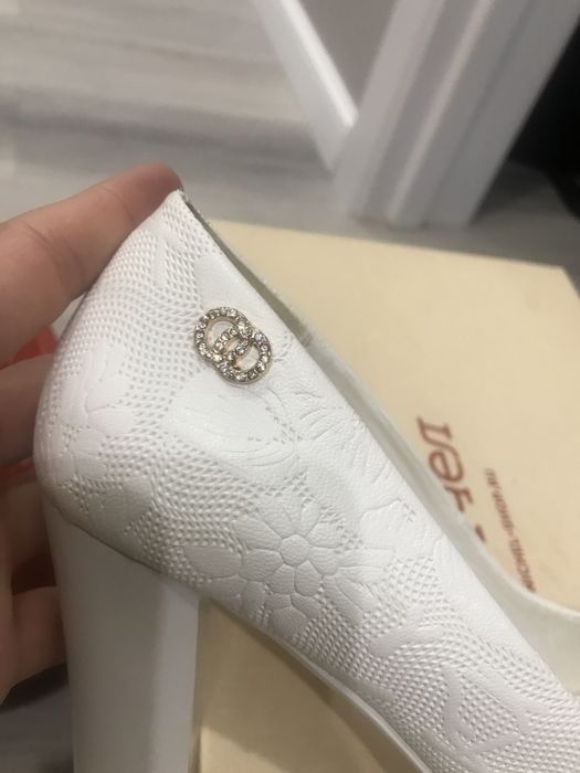 Туфли белые свадебные 35-36 р