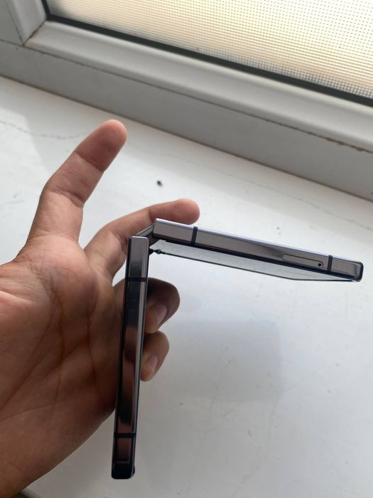 Samsung Galaxy Z Flip 5