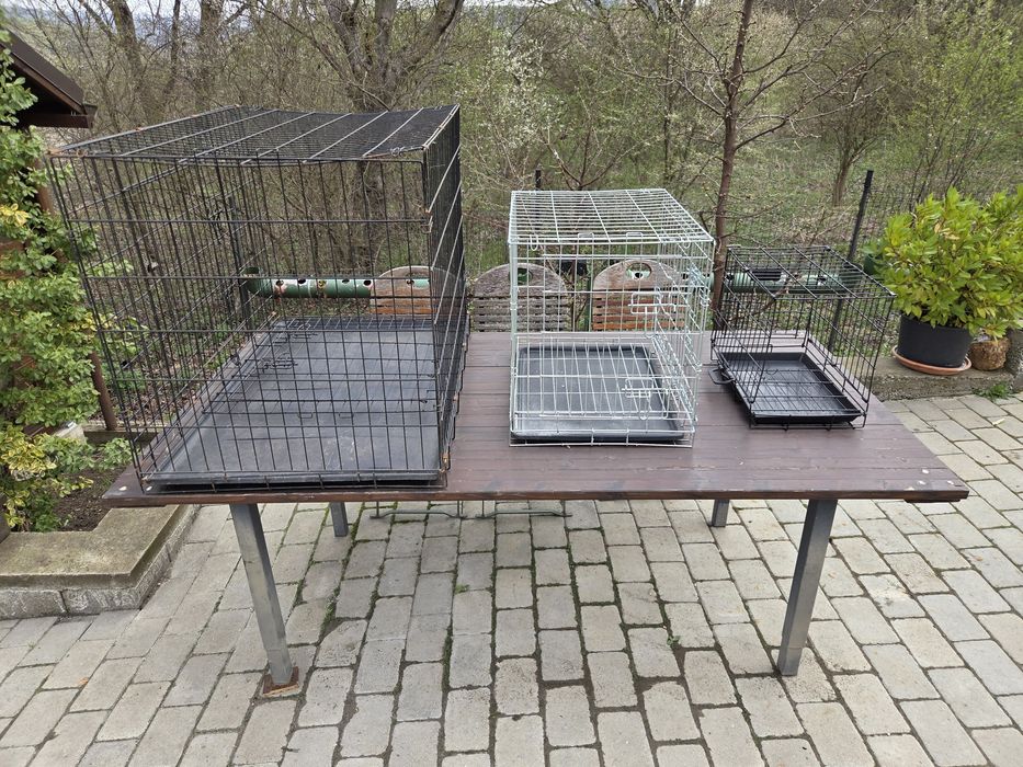 Cusca transport metalica pliabila cu tavita pentru caini sau pisici