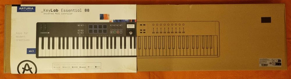 Controller MIDI Arturia Keylab Essential 88