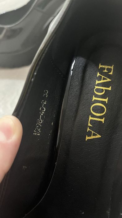 Продам новые туфли