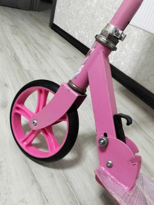 Самокат 2х колесный для девочки