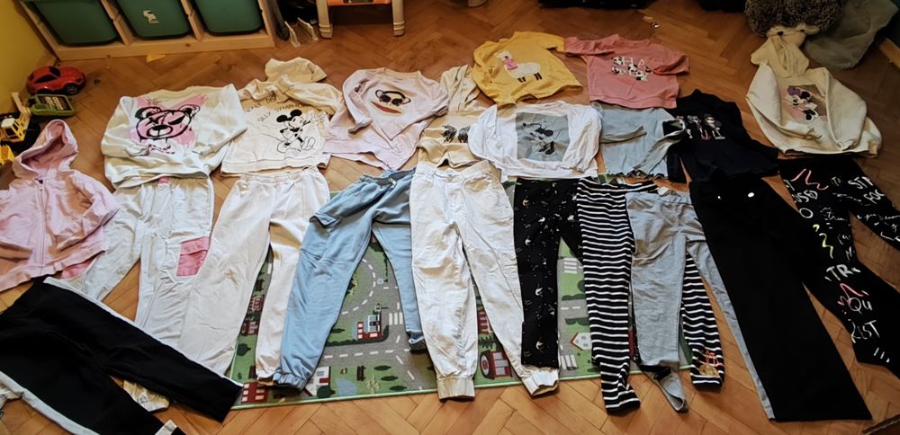 Лот дрешки 9-10г, общо 25 euro