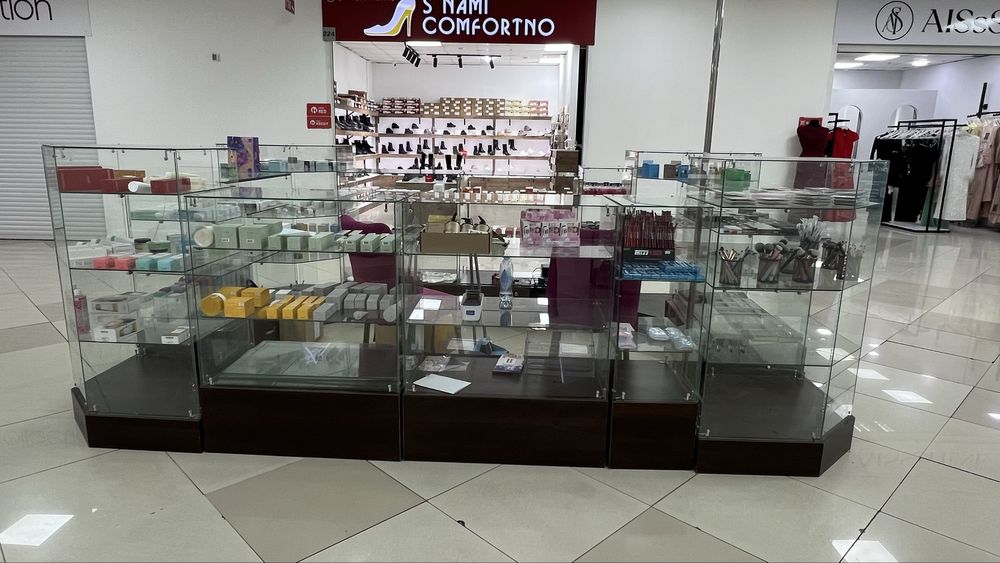 Продаю витрины для островка